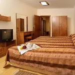 Deluxe In Stoykite Apartment Pamporovo